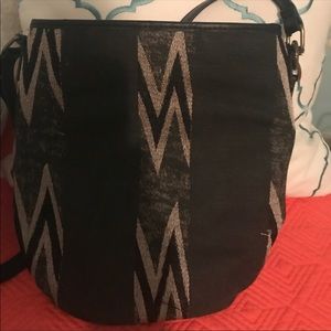Lucky brand purse